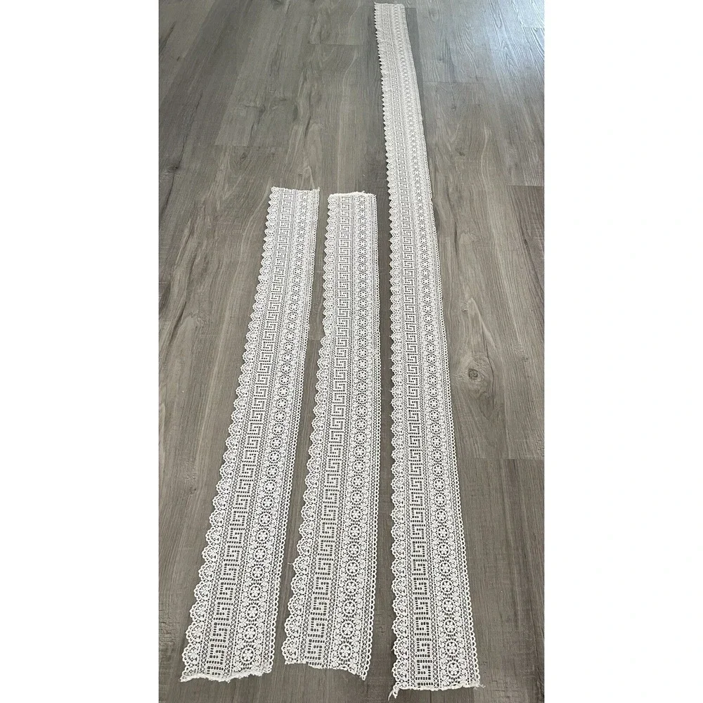 3.25 Yards Vintage Flat Ecru  Lace‎ 4.25